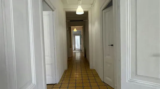 Rooms in Barcelona Ciutat Vella - photo 4