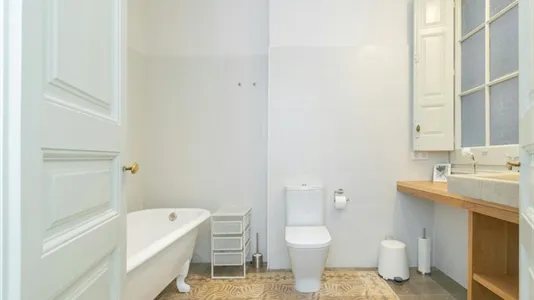 Rooms in Barcelona Eixample - photo 9