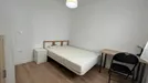 Room for rent, Madrid Carabanchel, Madrid, Calle del Conde de Vistahermosa, Spain