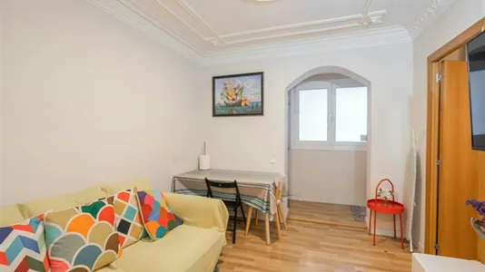 Apartments in Barcelona Eixample - photo 2