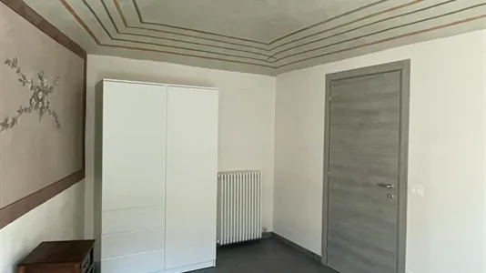 Rooms in Ivrea - photo 4