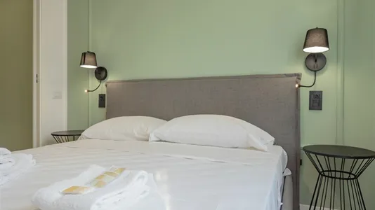 Apartments in Milano Zona 8 - Fiera, Gallaratese, Quarto Oggiaro - photo 4