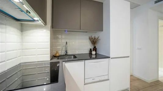 Apartments in Madrid Chamberí - photo 4