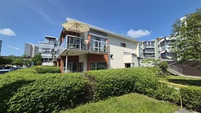 Västerås - 4rok - 6mån - 18.688kr/mån