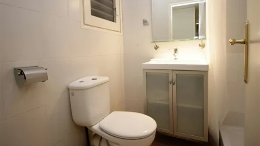 Rooms in Barcelona Sants-Montjuïc - photo 5