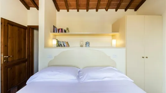 Apartments in Florence - photo 4