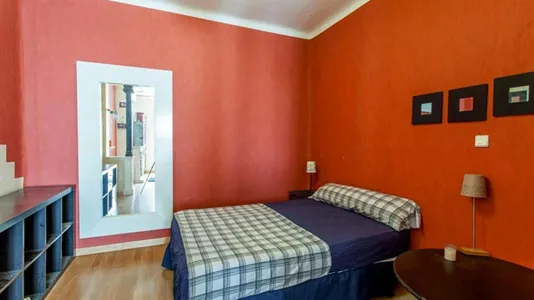 Rooms in Madrid Centro - photo 1