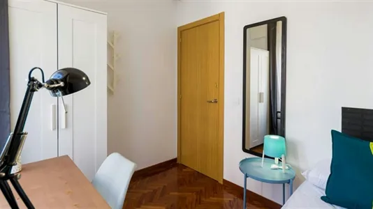 Rooms in Madrid Centro - photo 4
