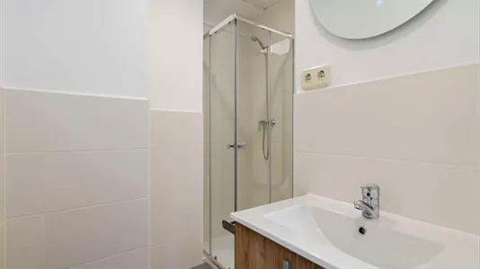 Rooms in Madrid Chamartín - photo 5