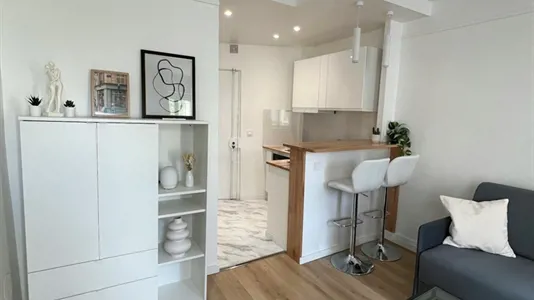 Apartments in Paris 14ème arrondissement - Montparnasse - photo 2