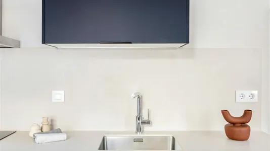 Apartments in Barcelona Ciutat Vella - photo 10