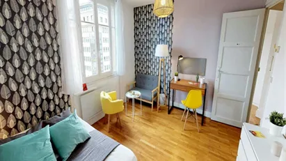 Room for rent in Lyon, Auvergne-Rhône-Alpes Room for rent in Lyon, Auvergne-Rhône-Alpes