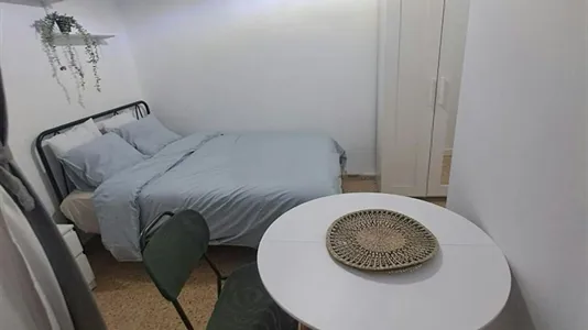 Rooms in Tavernes Blanques - photo 5