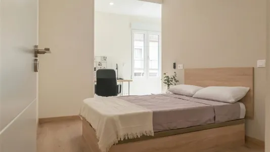 Rooms in Madrid Chamberí - photo 3