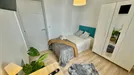Room for rent, Zaragoza, Aragón, &lt;span class=&quot;blurred street&quot; onclick=&quot;ProcessAdRequest(13490648)&quot;&gt;&lt;span class=&quot;hint&quot;&gt;See streetname&lt;/span&gt;[xxxxxxxxxxxxx]&lt;/span&gt;