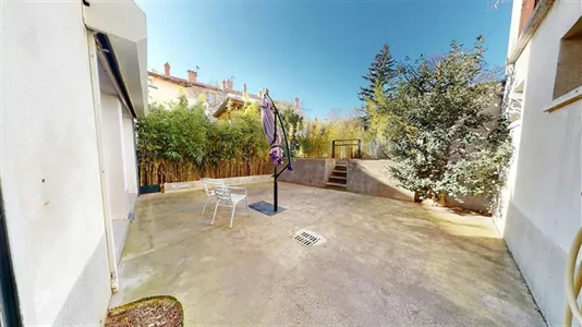 Apartments in Clermont-Ferrand - photo 1