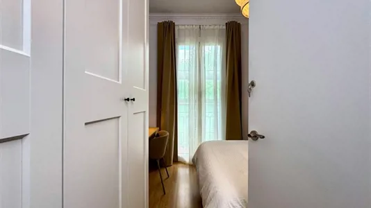 Rooms in Barcelona Eixample - photo 2