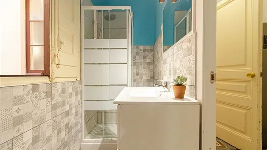 Rooms in Barcelona Ciutat Vella - photo 5