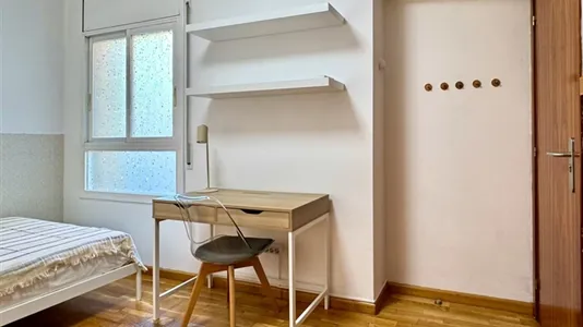 Rooms in Barcelona Eixample - photo 7