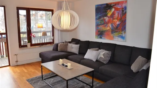 Houses in Huddinge - photo 1