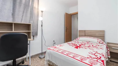 Room for rent in la Fontsanta, Comunidad Valenciana