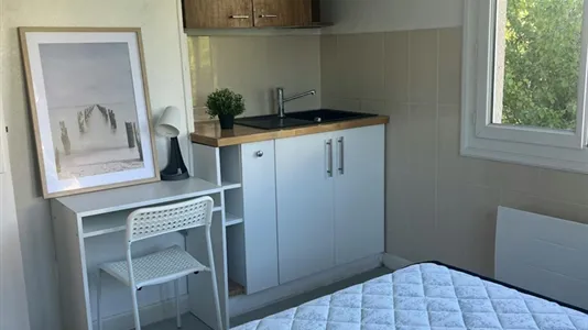 Rooms in Caen - photo 1