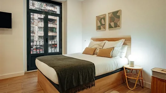 Rooms in Madrid Retiro - photo 1