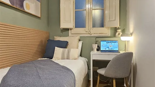 Rooms in Barcelona Eixample - photo 1