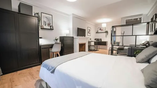 Rooms in Barcelona Eixample - photo 3