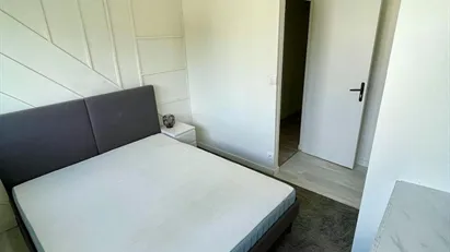 Room for rent in Saint-Julien-en-Genevois, Auvergne-Rhône-Alpes