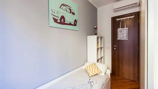 Rooms in Milano Zona 5 - Vigentino, Chiaravalle, Gratosoglio - photo 2