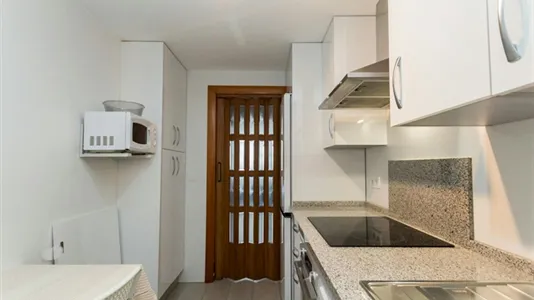 Rooms in Málaga - photo 8