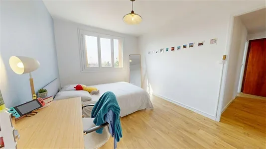 Rooms in Lyon - photo 4