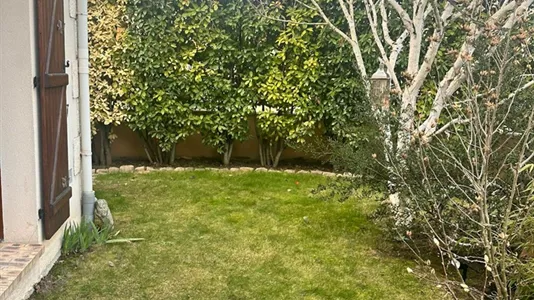 Houses in Argenteuil - photo 9