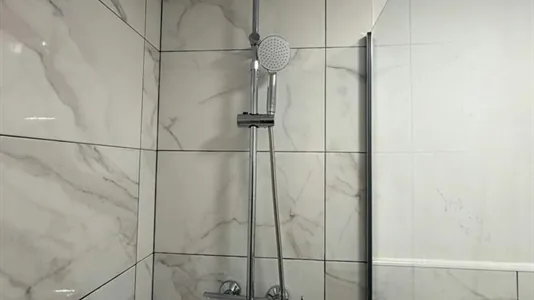 Rooms in Valencia Ciutat Vella - photo 8