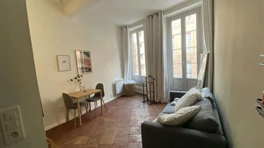 Apartments in Toulouse - photo 10
