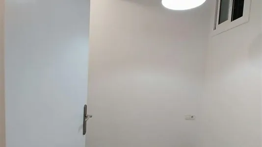 Apartments in Barcelona Ciutat Vella - photo 7