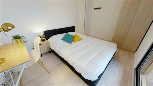 Rooms in Lyon - photo 2