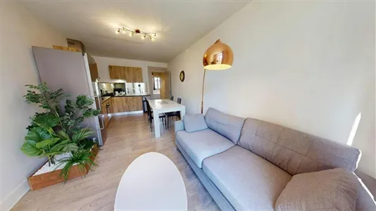 Rooms in Saint-Étienne - photo 9