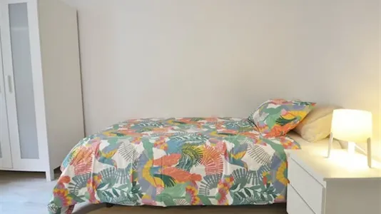 Rooms in Madrid Chamberí - photo 4