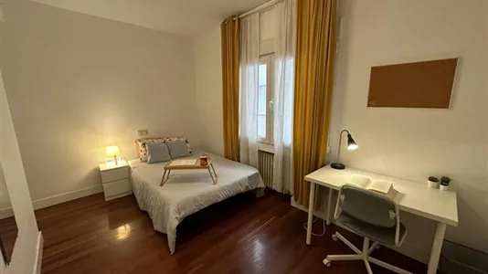 Rooms in Madrid Moncloa-Aravaca - photo 1