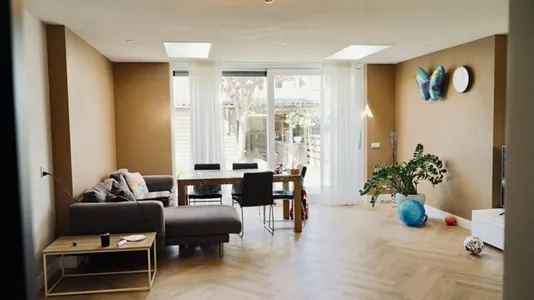 Houses in Almere - photo 6