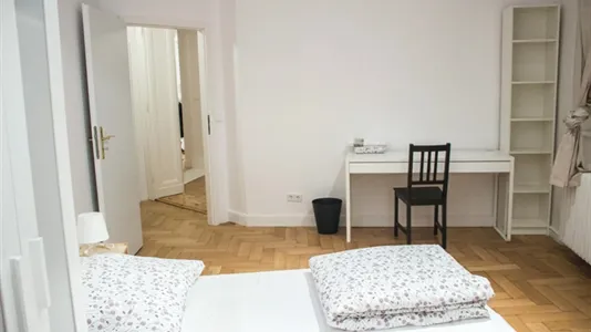 Rooms in Berlin Tempelhof-Schöneberg - photo 1