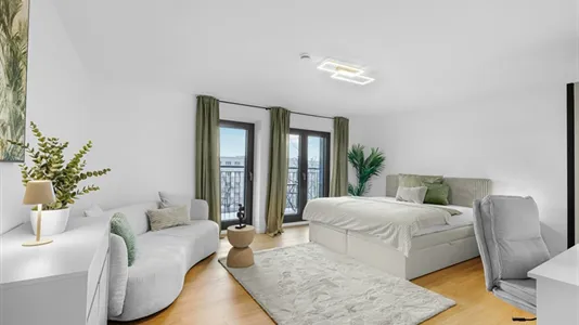 Rooms in Location is not specified - photo 1