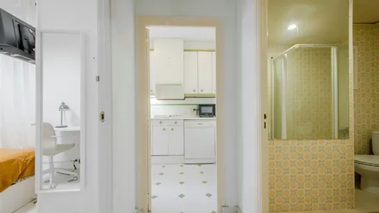 Rooms in Madrid Chamartín - photo 8