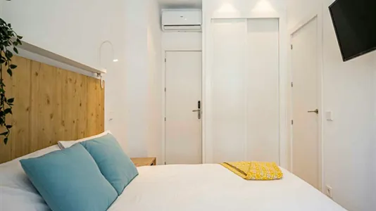 Rooms in Madrid Chamberí - photo 3