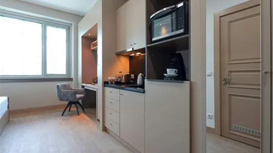 Apartments in Berlin Charlottenburg-Wilmersdorf - photo 7