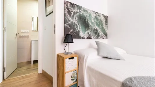 Rooms in Oviedo - photo 3