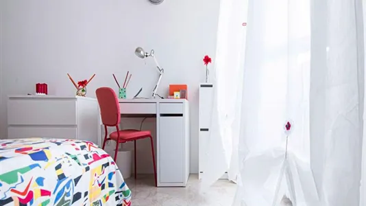 Rooms in Sesto San Giovanni - photo 1