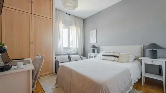 Rooms in Madrid Moncloa-Aravaca - photo 1